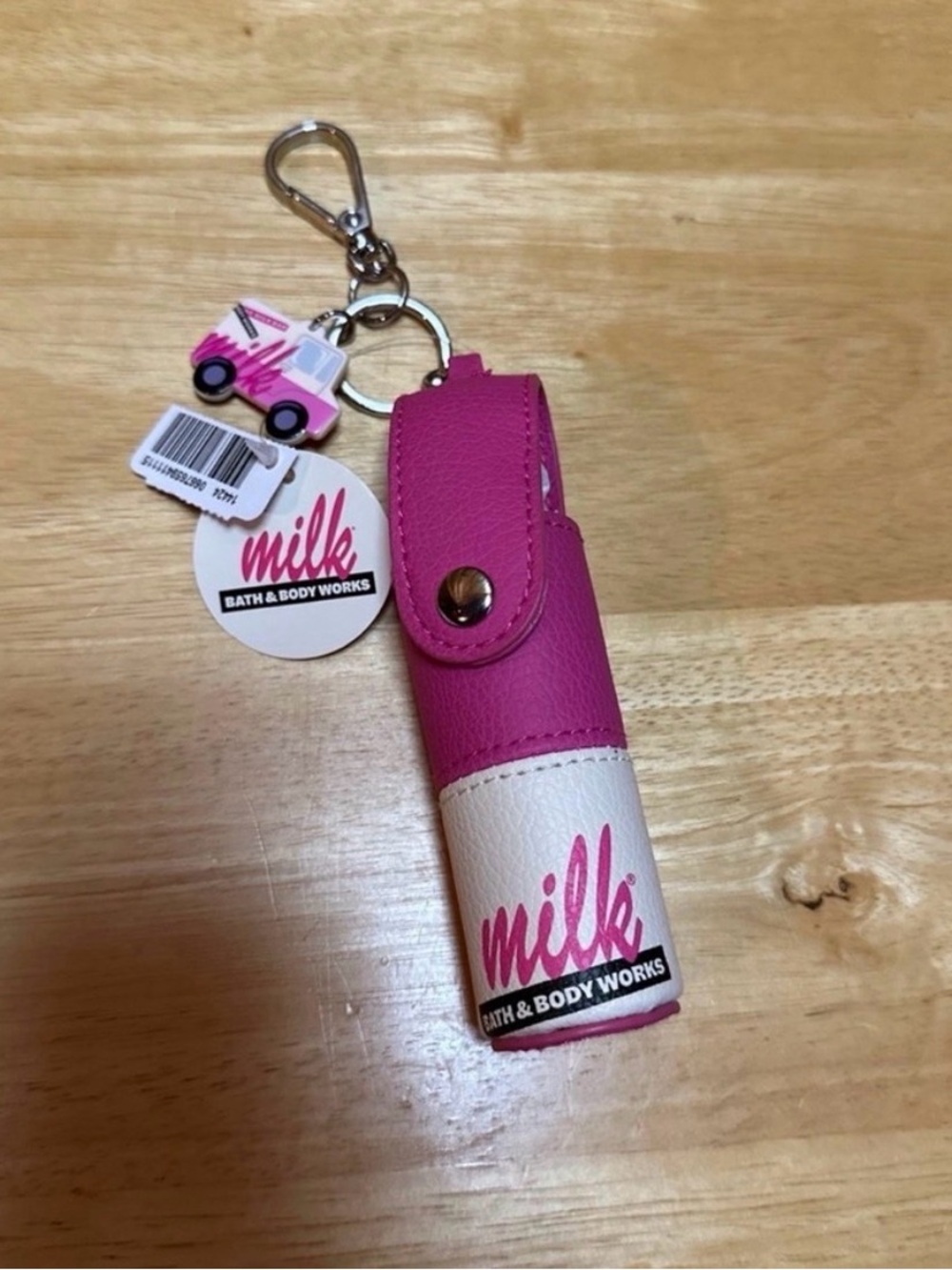 Bath & Body Works x Milk Bar 1oz Antibacterial Hand Spray Holder